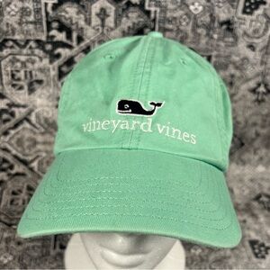 Vineyard Vines‎ mint green whale hat